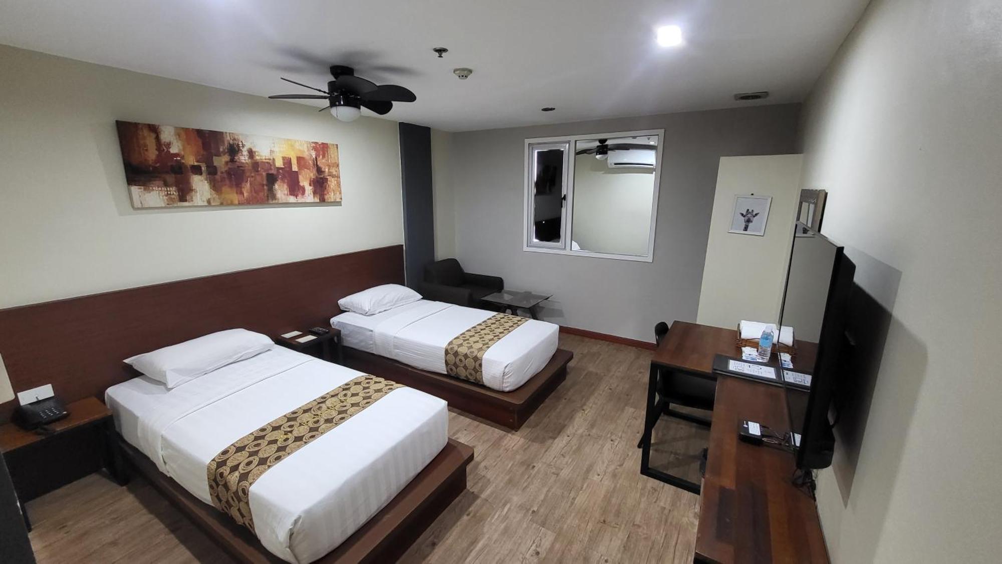 DG Grami Hotel Paranaque City Exterior foto